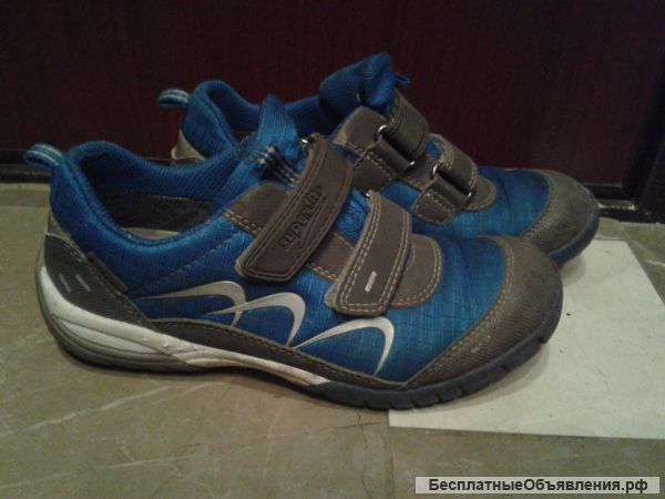 Кроссовки Superfit непромокаемые на липучках 33 р