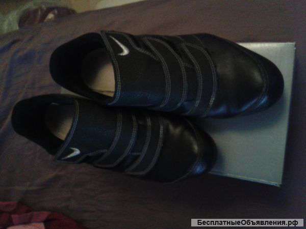 Кроссовки фирмы Nike 37р