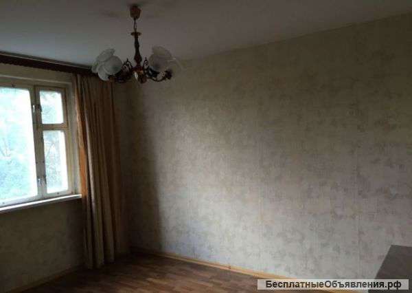 Комнату 17м2 в 3-к квартире