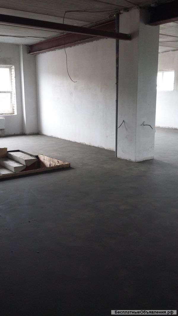 Работа по устройству пола.Машинная штукатурка стен.