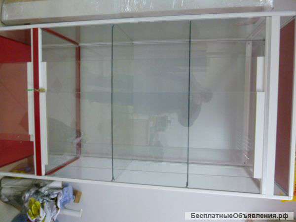 Витрина-шкаф