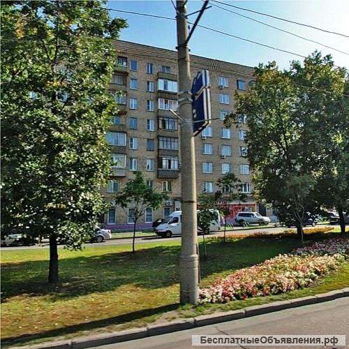 Комнату рядом с метро университет