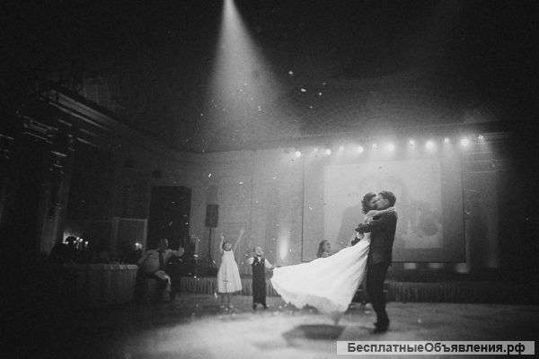 Первый танец молодоженов