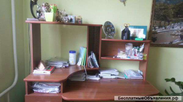 Компьютерный стол