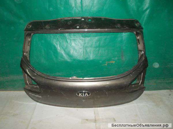Крышка багажника на Kia Ceed