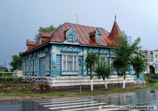 Замок и скалы