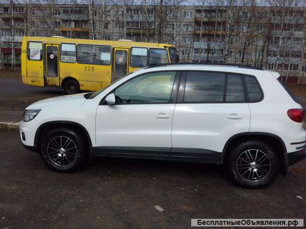 Volkswagen Tiguan 2.0 бензин