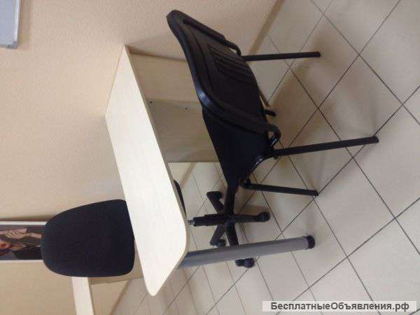 Сдается рабочее место мастера маникюра и педикюра