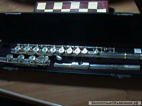 Флейта "Ямаха"с серебряным покрытием, новая