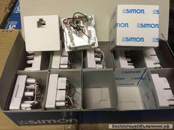 Телефонная розетка RJ-11 Simon (Белая)