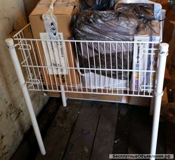 Корзина белая, металлическая