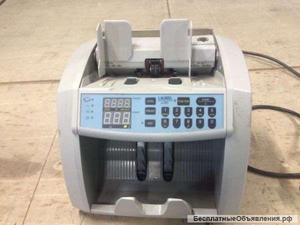 Машинку для счета купюр Laurel J-797 б/у