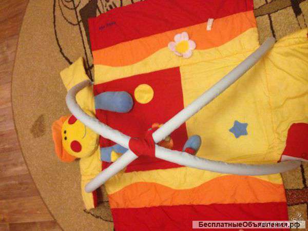 Развивающий коврик
