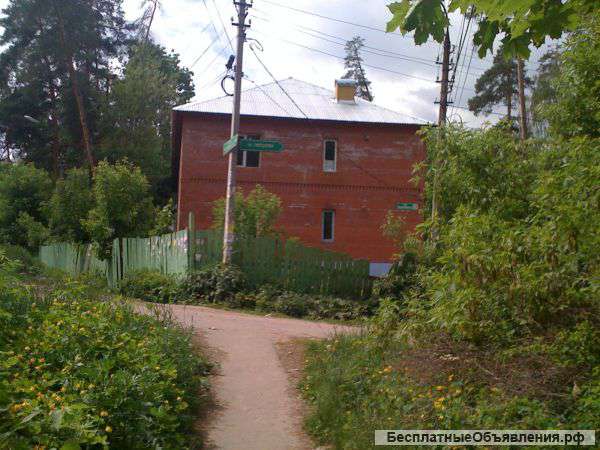 Комната в 3-х комнатной квартре