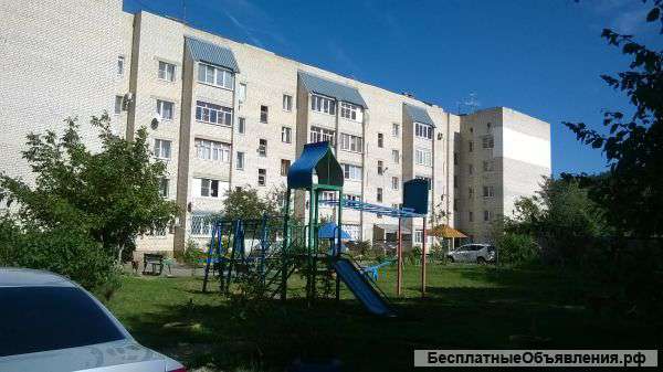 2 х комнатную квартиру, юзап. район ул. Космонавтов 241