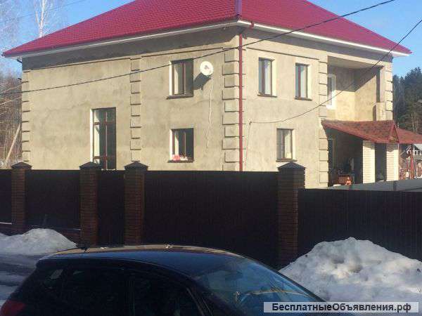 Коттедж 400 м² на участке 36 сот