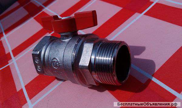 Кран шаровой 1/1/4"ВН, с рукояткой бабочка, Giacomini