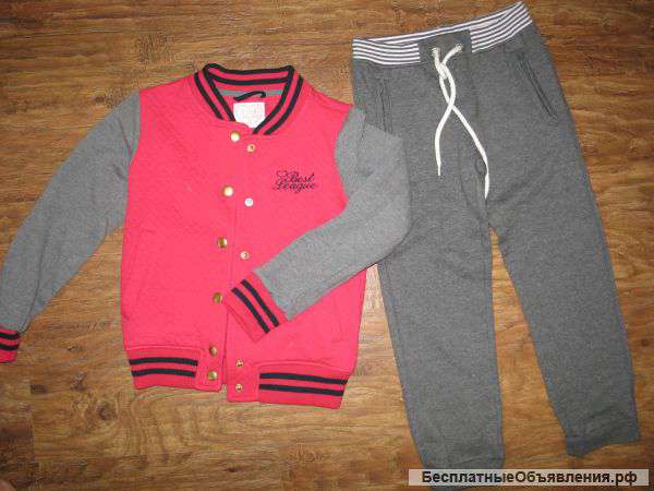 Теплый костюм на мальчика р.116 "села" новый