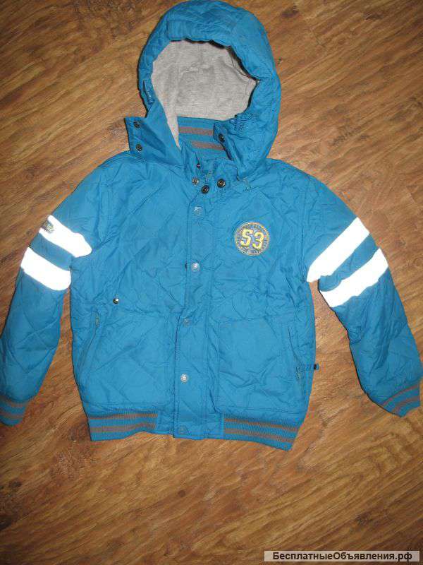 Куртка лето-осень для мальчика р.104-116 "села" в отл состоянии