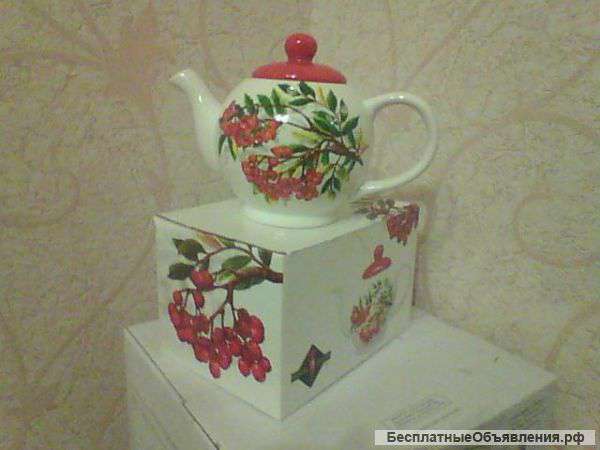 Чайник,сахарница,масленка,банка для специй