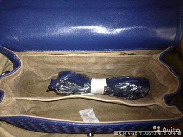 Женскую сумку Botega