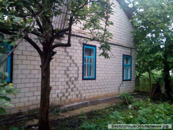 В Кропоткине в с/т Мичурина дом 40 кв.м. на участке 5 соток.
