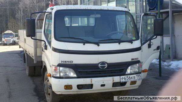 Грузовая бортовая HINO-300серии