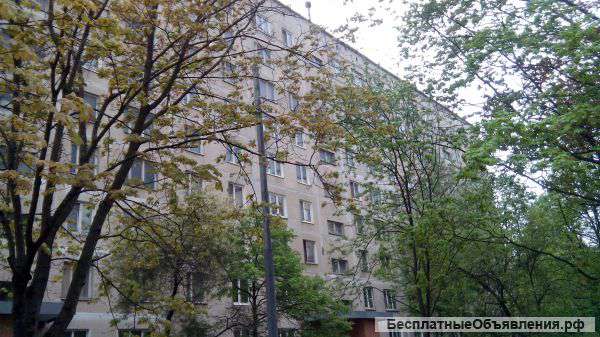 Комнату в Троицке в мкр "В"