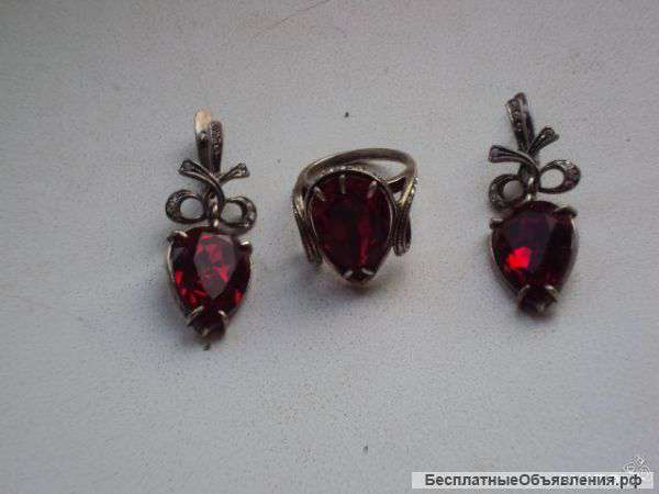 Комплект от swarovski