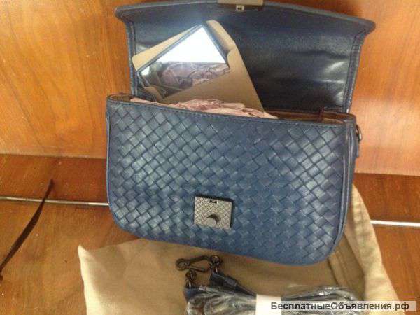 Женскую сумку Bottega Veneta