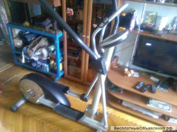 Эллиптический тренажер body style et 700