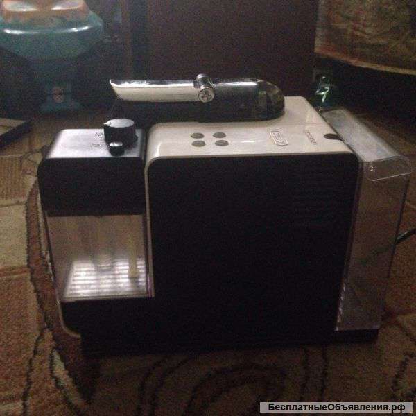 Кофмемашина nespresso