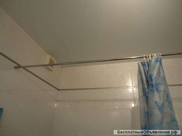Прямой карниз для шторы в ванную из полированной нержавеющей стали