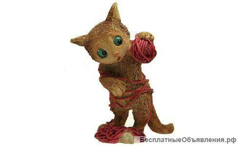 Фигурка "Котёнок с клубком"