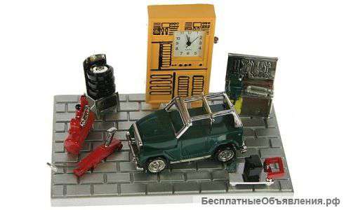 Настольные часы "Автомастерская"
