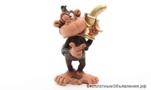 Фигурка "Обезьяна с наградой"