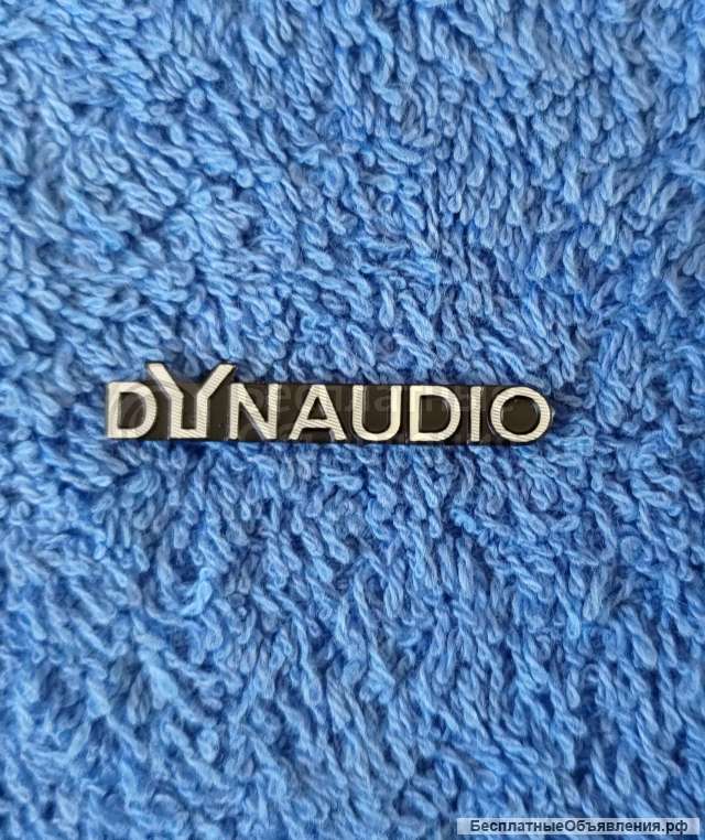 Эмблема наклейка DYNAUDIO 30x5 mm алюминиевая для Hi-Fi динамика и других аудио НОВАЯ