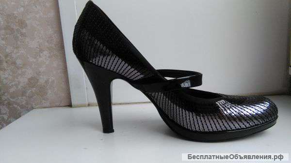 Туфли с пайетками Carnaby