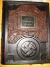 Книги в кожаном переплёте