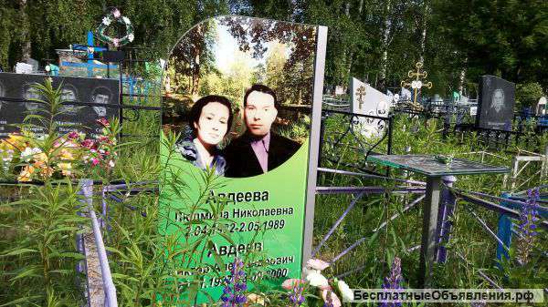 Памятник из закаленного стекла