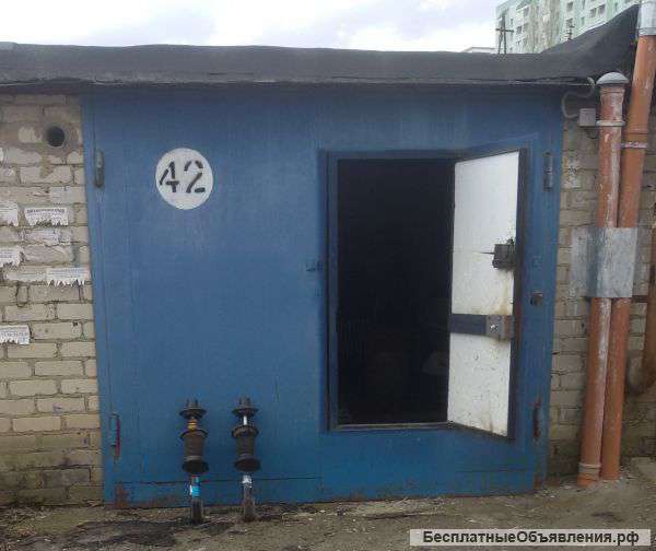 Кирпичный гараж