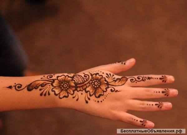 Рисунок хной, мехенди