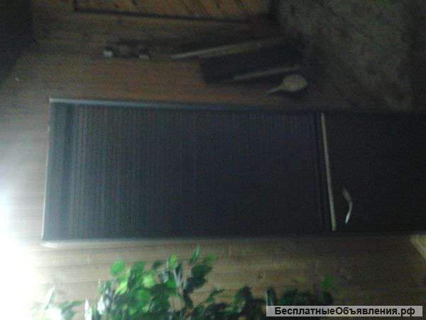 Шкаф Чёрный с Жалюзями импортный