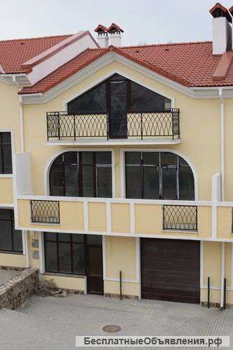 Трёхэтажный таунхаус ул. Степаняна, д. 8а