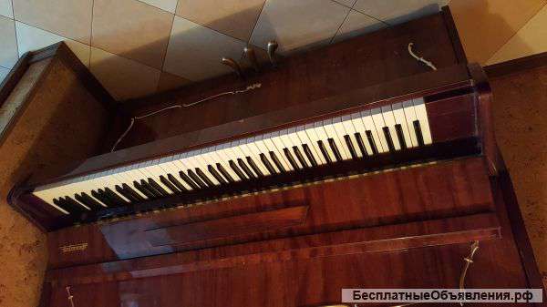 Пианино Аккорд в рабочем состоянии