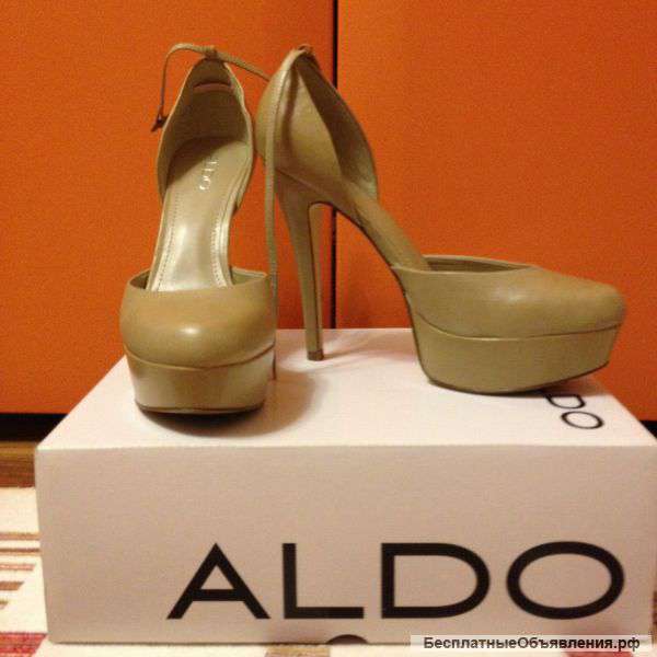 Бежевые туфли Aldo