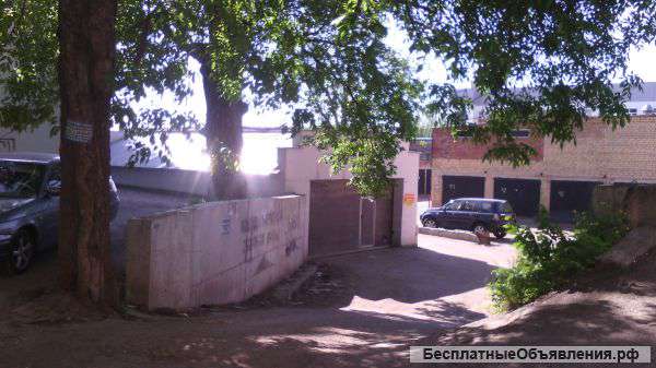 Машиноместо в паркинге