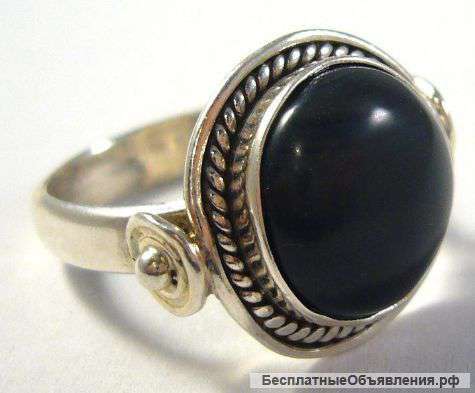 Старый серебряное кольцо с яшмой