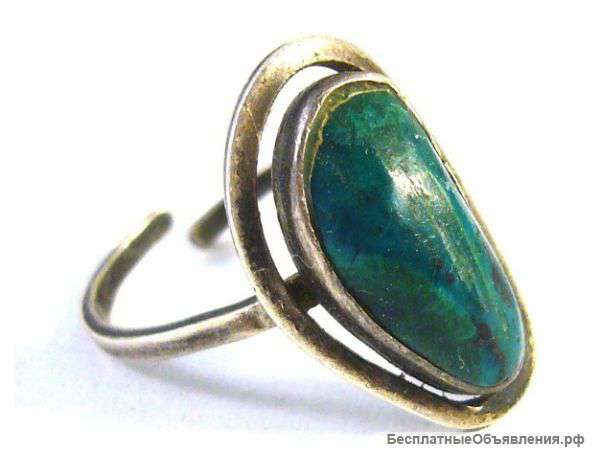 Серебряное кольцо с малахитом