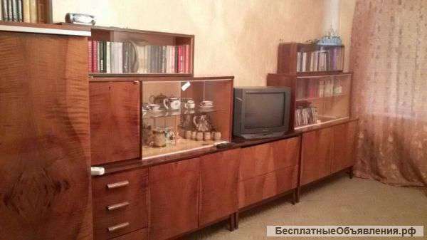 Сдается 2-х комнатная квартира на длительное время семье. 2/5, балкон застеклен, раздельный с/у, меб